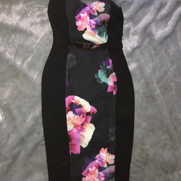 Dress - Picture 2 of 4